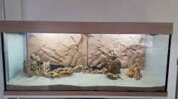 Dekoration im Aquarium Red-Mountains
