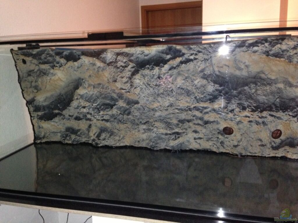 Pumpe im aquarium anbringen