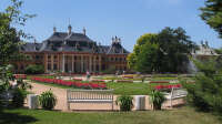 Der Artikel Ausflugsziel Schloss und Park Pillnitz bei Dresden - Ein Ort voller Geschichte, Natur und königlichem Flair ist neu oder wurde geändert.