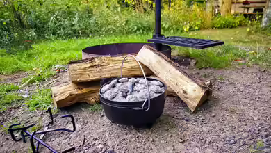 Der Dutch Oven - Alles über den gusseisernen Klassiker für Garten und Outdoor-Küche