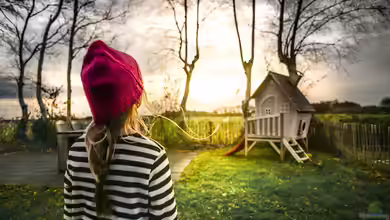 Ein Spielhaus im Garten planen: Das ist zu beachten