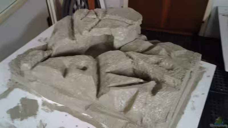  erster Anstrich mit Fliesenkleber von brokhauser (20)