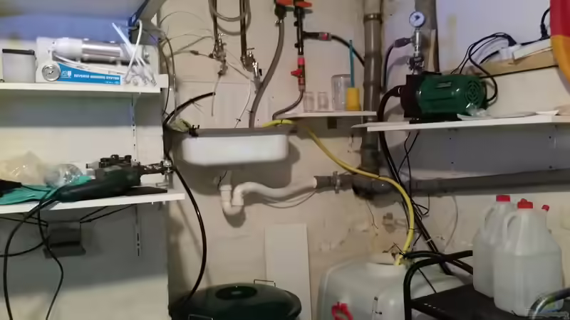05.01.16 Gartenbewässerungspumpe um aus Maischefass verschnittenes Osmosewasser in AQ zu befördern von foxi (38)