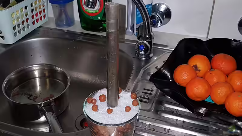 12.11.2018 Feine Filtermatte zugeschnitten und oben drauf gelegt. von Kevin Engelsberger (29)