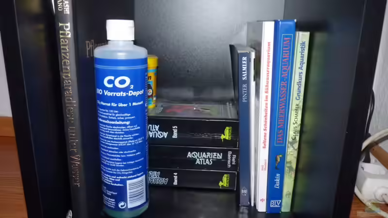 2. UG Ersatz CO2 Flasche u. Literatur von Josef Braun (6)