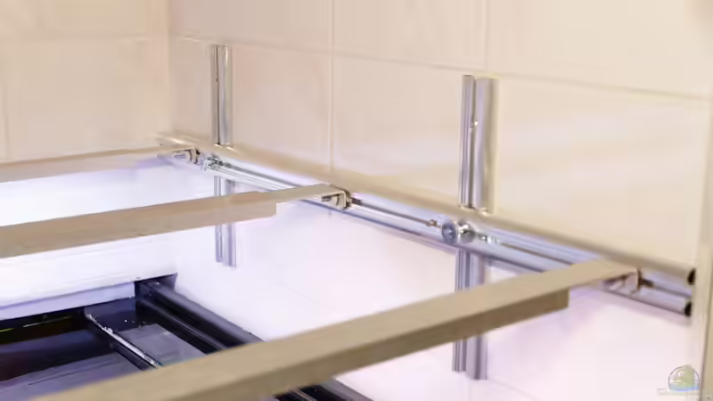 2015, Schienensystem LED-Balken von Diskus-Amanã (23)