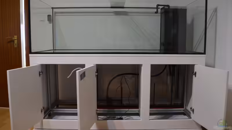 2017-12-16 B02: Mit offenen Türen und sichtbarem Technikbecken von Achim Theobald (3)