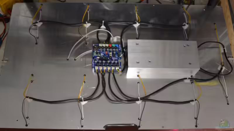 2018-01-01 B02: BlueTWILED Rückseite der LED-Trägerplatte von Achim Theobald (10)