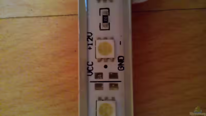 2x 50cm led leiste in kaltweiß mit jeweils 30x50/50 SMD LEDs  von Wasserfest ;-) (17)