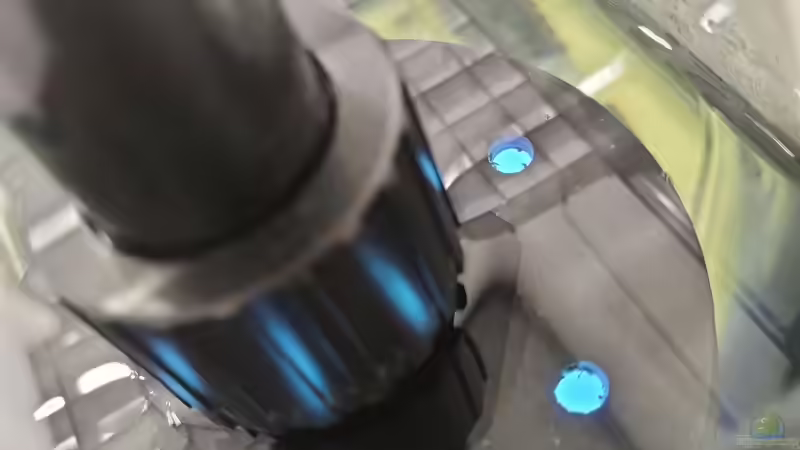 40W UVC Amalgam Tauchstrahler bei der Arbeit von LEDaquaristik.de (15)