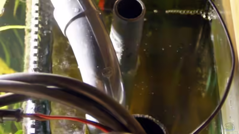 Ablaufschacht mit pH-Sonde im Abteil für die Bodenabsaugung von Andreas Brandt (11)