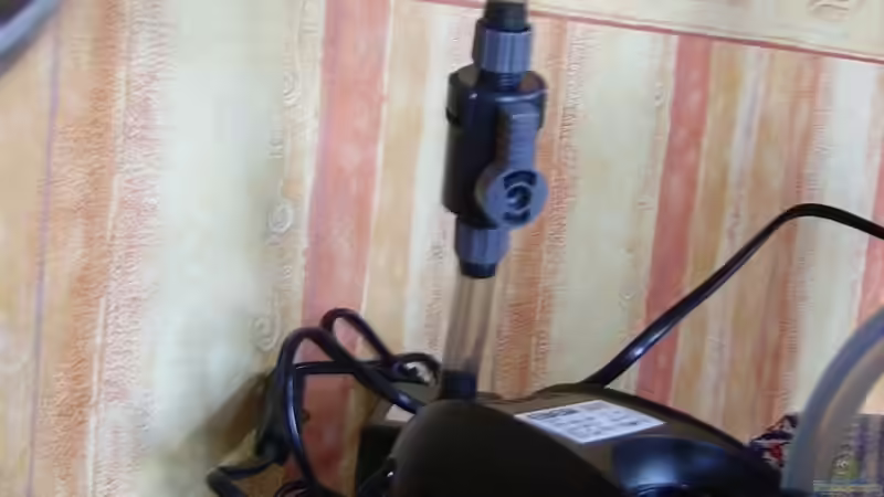 Absperrhahn als Drossel auf der Druckseite des Filters von WSS (13)