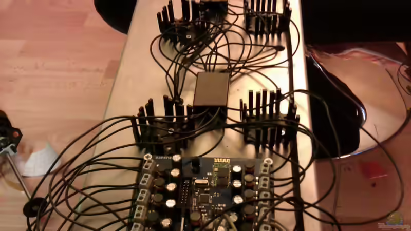 Alles montiert und Stromkabel auf ein nicht Wollknäul verursachendes Maß gekürzt von Biffty (83)