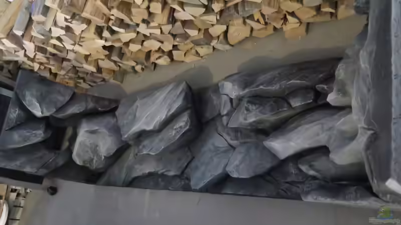 Aquadecor Rückwand bei der Anlieferung von Nina Hutter (12)