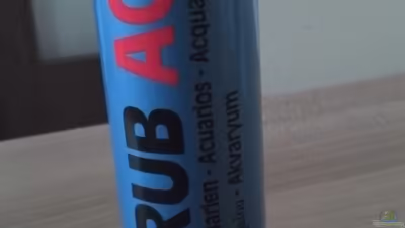 Aquariensilikon zum einkleben der Rückwand von Patrick Scheffer (4)