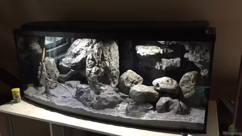 Aquarium Hauptansicht von Castle of Malawi von Dresdn3r (1)