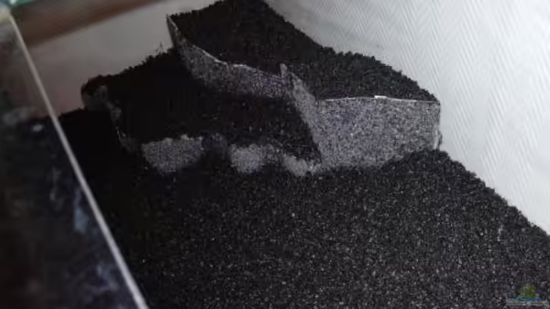 aufgefüllt mit Basaltsplitt von Sado-Uwe (23)