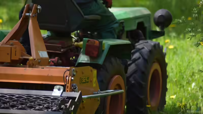Aufsitzmäher - Der umfassende Ratgeber für große Rasenflächen im Garten