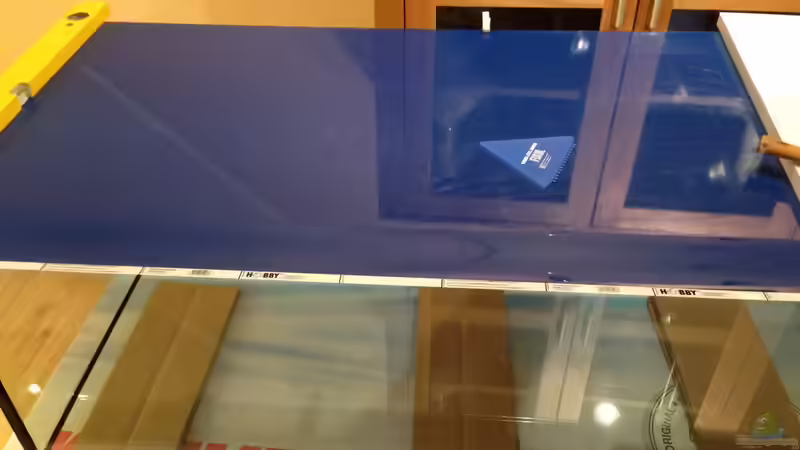 Auftragen der rückwertigen Folie von AdAbsurdum (14)