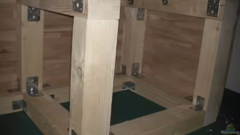 Aufwendige Verschraubung für maximale Stabilität von Copplepot Lord (28)