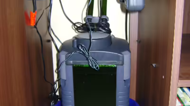 Aussenfilter im Unterschrank von Markus Bovermann (9)