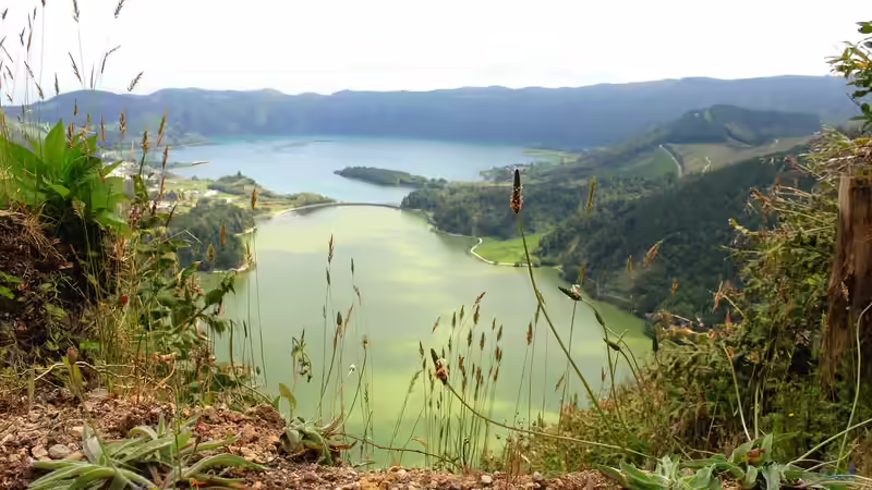 Azoren - Naturparadies im Atlantik zwischen Vulkanen, Ozean und unberührter Wildnis