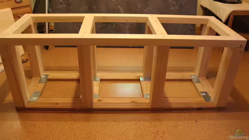 Bau des Unterschrankes von SouthAmerica (5)