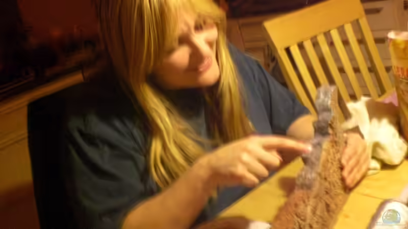 Bekleben der Schnittstellen mit Kies und Tongranulat von Alexandra Themessl (6)