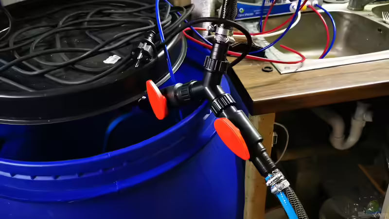 ??ber 3-Wege-Hahn wird der Wasserwechsel mit Osmoswasser erledigt von Odonata (20)