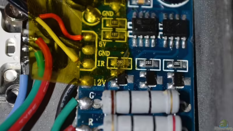 Blog: RGB LED-Fluter für die Aquaristik nutzbar machen (4610)