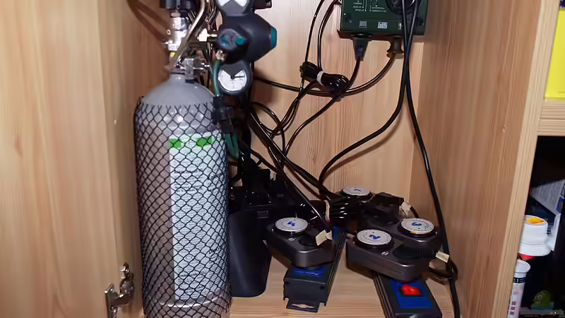 Co2 Anlage v. Dennerle 2000g Flasche, mit Nachtabschaltung,  Duomat Comfort f.Heizung, Schaltuhren f. Lampen                     von Klaus Kastl (25)