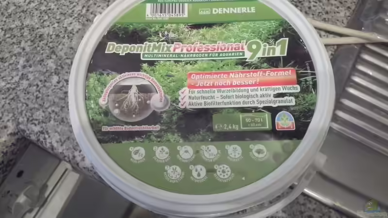 Damit die Pflanzen gut anwachsen habe ich einen Nährboden eingebracht. von Patrick Scheffer (13)