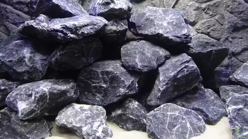 Dekoration im Aquarium Malawi Mbuna von Max V. (7)