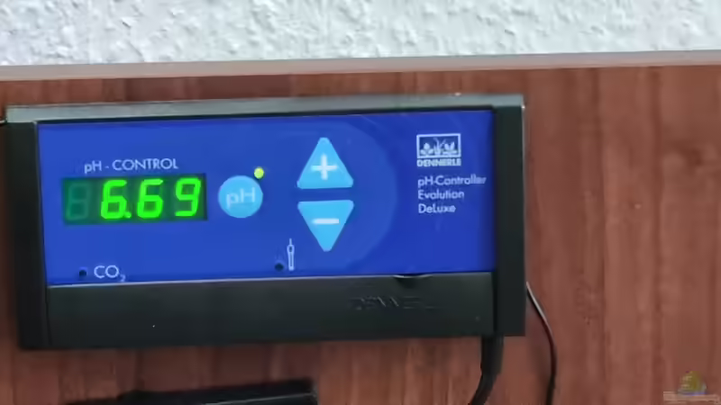 Dennerle  pH-Controller Evolution Deluxe  von Jürgen De Leeuw (15)