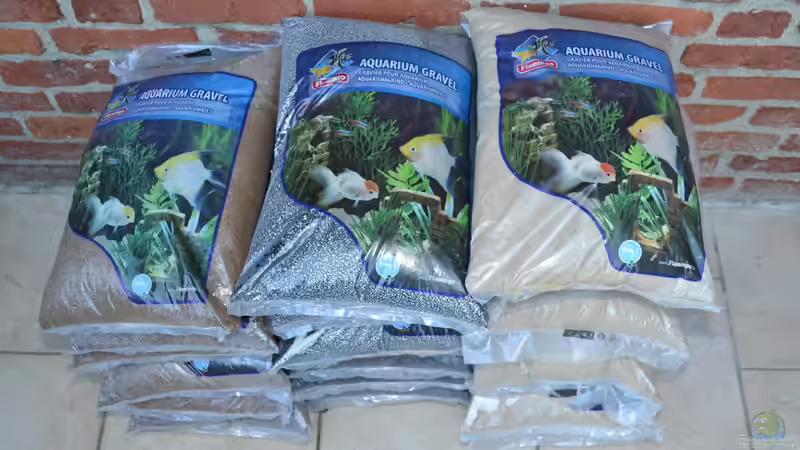 Der Bodengrund, wird diesmal etwas dunkler abgemischt. von GGuardiaNN (32)