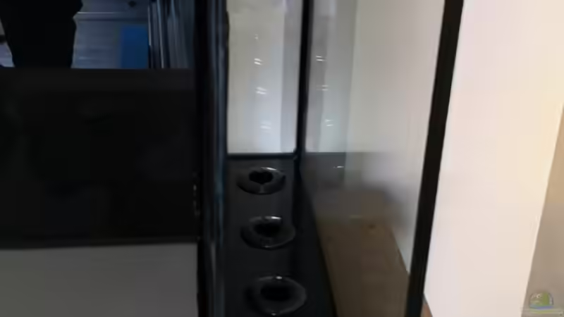 Der Filter, beziehungsweise der Platz wo dieser entsteht, ganz rechts im Becken. von Florian Bandhauer (35)