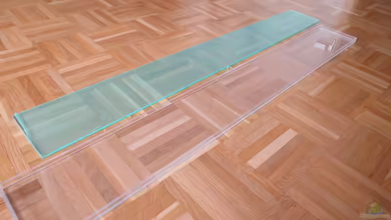 Der leere Plexiglaskoffer von BastiB (28)