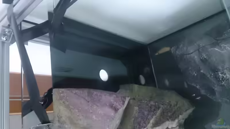 Der linke Schacht ist schon fertig geklebt  von Warsteiner (14)