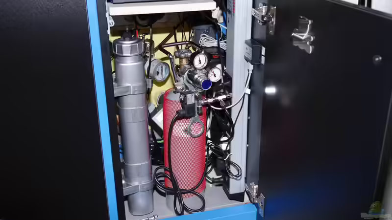 Der randvolle Technikschrank von Christof Engel (22)