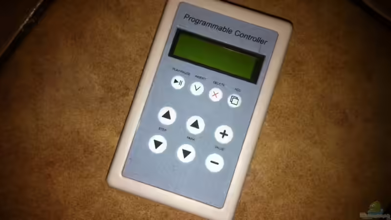 Der Tageslichtsimulator, Modell 2010, mit 4 fest programmierten Tagesabläufen. von GGuardiaNN (77)