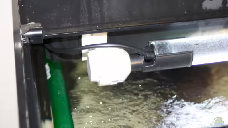 Der Tube Holder benötigt ziemlich viel Platz von aquariumwelt (11)