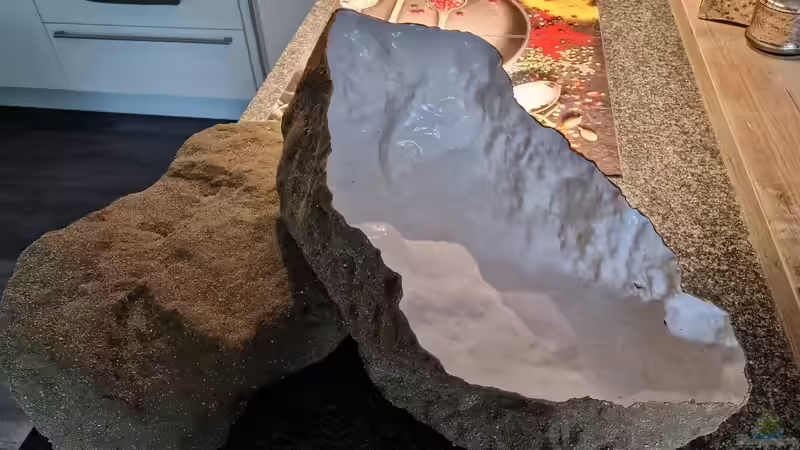 Die künstlichen Stein Nachbildungen von Berlin Rock von Florian Bandhauer (41)