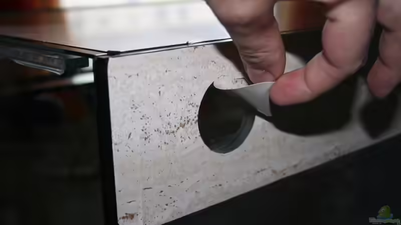 Die Löcher für Schläuche und Kabel werden auch wieder befreit. von @mazonas (48)