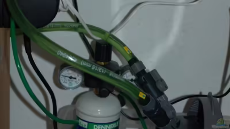 Die Technik mit unordentlichen Kabeln... von Voyagerz (20)