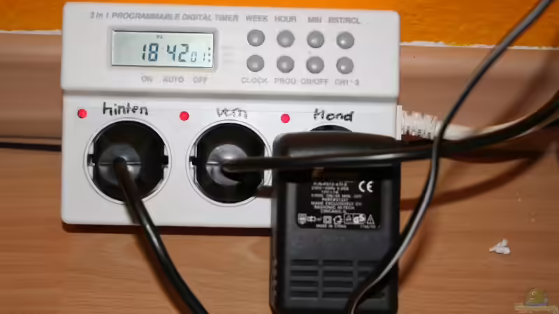 digitale 3fach Zeitschaltuhr für 2 Lichtbalken und Mondlicht von Minzi (26)