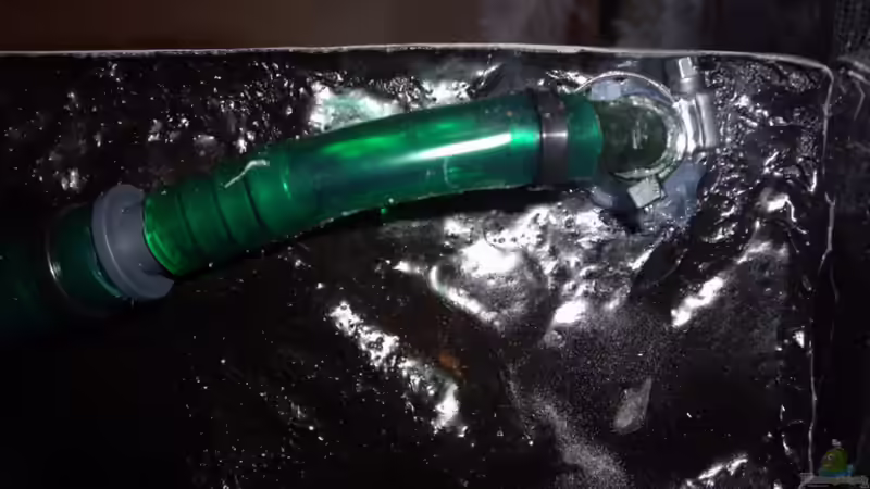 Druckseite Auslassrohr in Rückwand 01 von Rene Wiedemann (19)