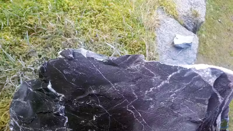 Durch das herausbrechen wurden die Steine an den Kanten Messerscharf  von DaKo77 (17)