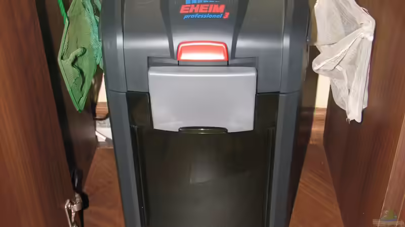 EHEIM professionel 3 1200XL oder Fluval FX6: Was haben die Flagschiffe der Außenfilterhersteller drauf?