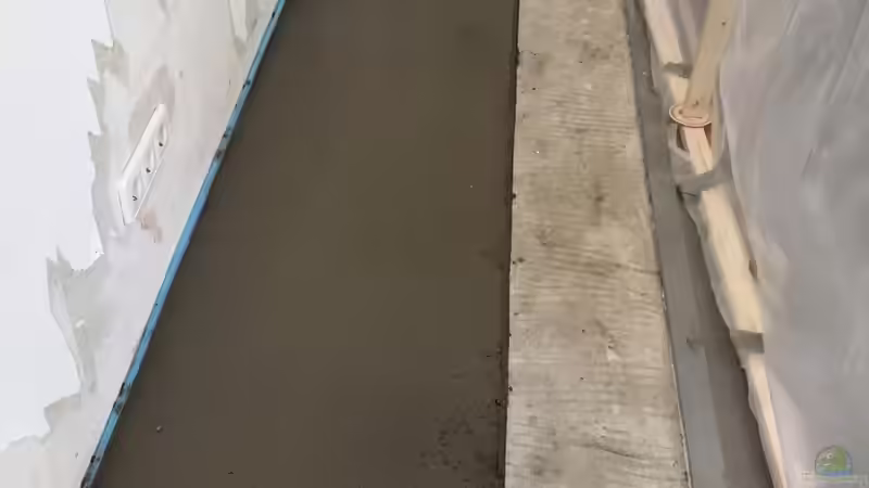 Ein schnell trocknender Estrich, dem auch eine laufende Fussbodenhzg nichts aus macht von Christof Engel (14)