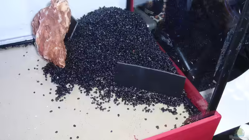 Es werden viele Substratunterstützungen eingebracht damit der Kies da bleibt wo von Bjarke (16)